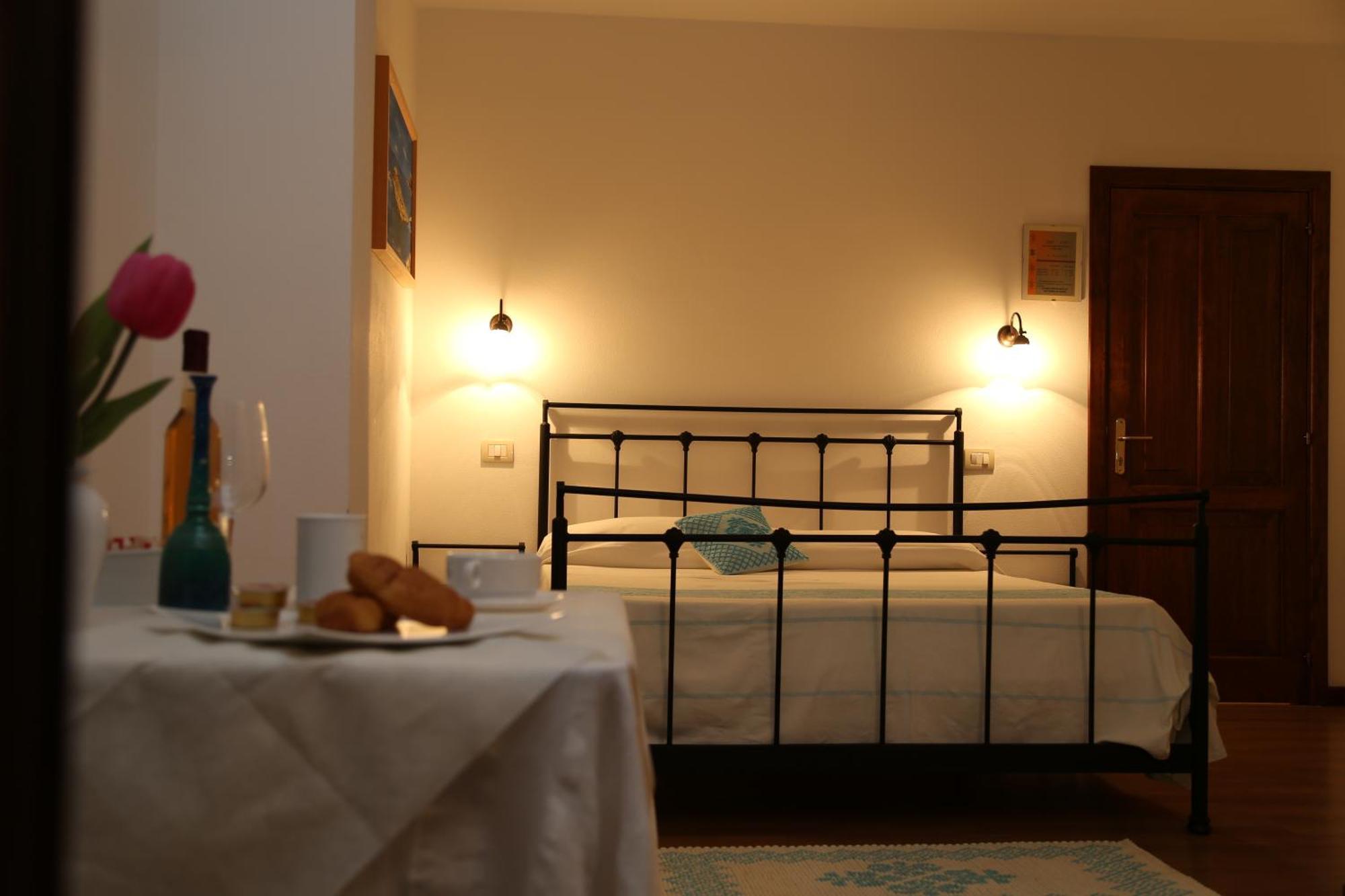 B&B Tre - Rooms & Relax 奥里斯塔诺 客房 照片